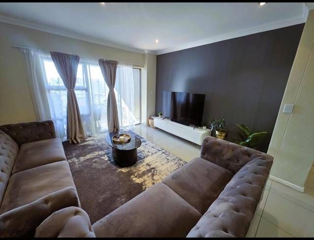 2 BEDROOM PROPERTY TO RENT IN SANDTON CENTRAL